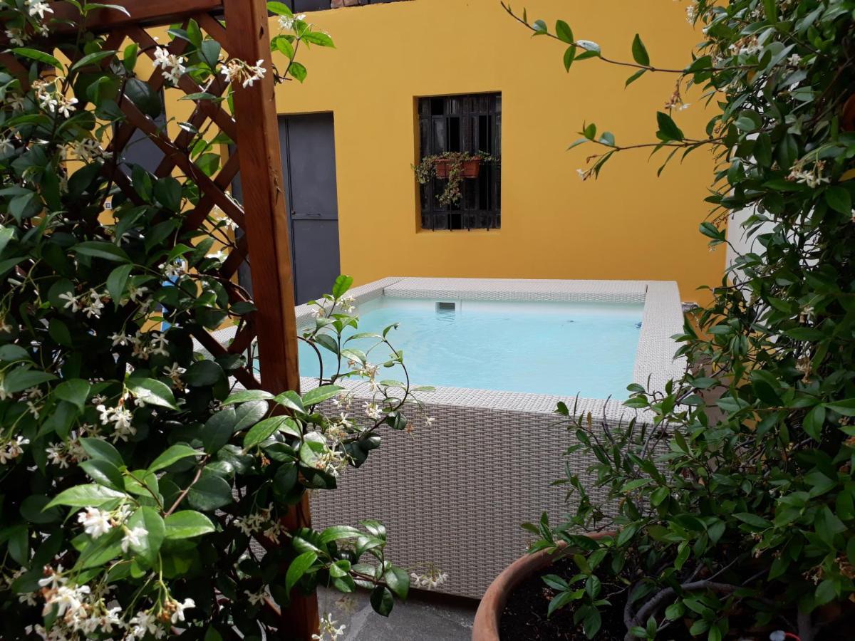 B&B La Corte Suites Salice Terme Exterior foto